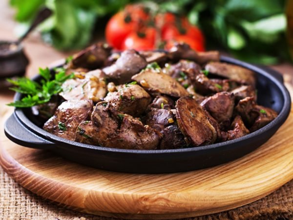 Foies de poulet à la mélasse de grenade - Recette Libanaise