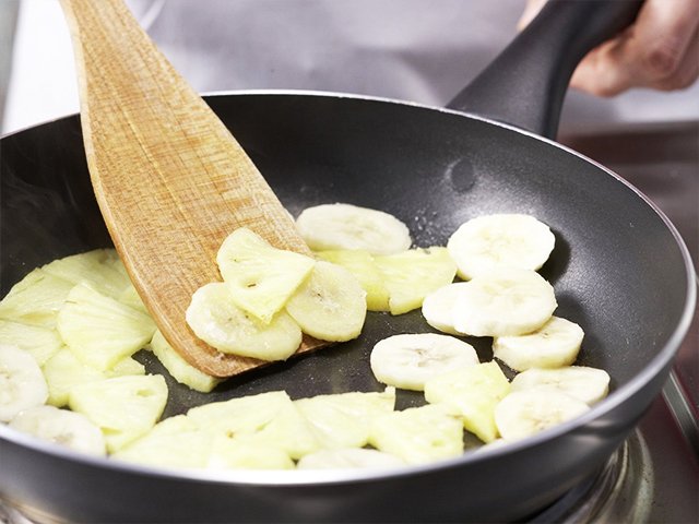 Recette libanaise yaourt à l'ananas, bananes et noix étape 5