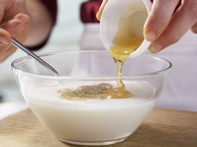 Recette libanaise yaourt à l'ananas, bananes et noix étape 6