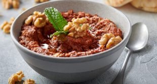 Recette libanaise mouhamara (Purée de poivrons aux noix)